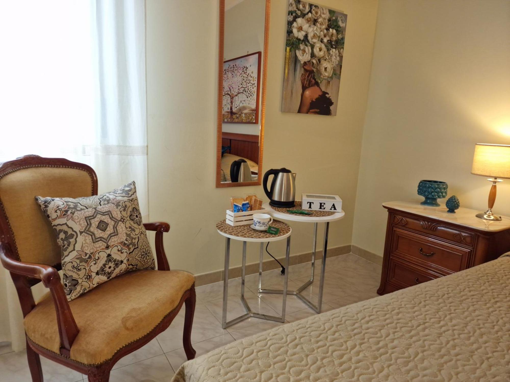 Lorenzo Guest Suite With Free Private Parking-- Cantieri Culturali Palermo Dış mekan fotoğraf