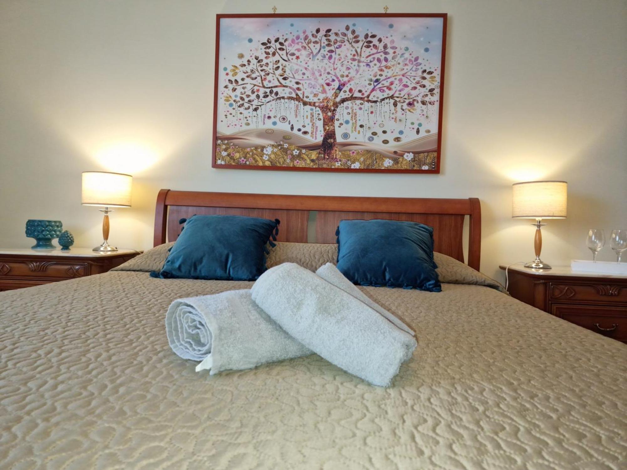 Lorenzo Guest Suite With Free Private Parking-- Cantieri Culturali Palermo Dış mekan fotoğraf