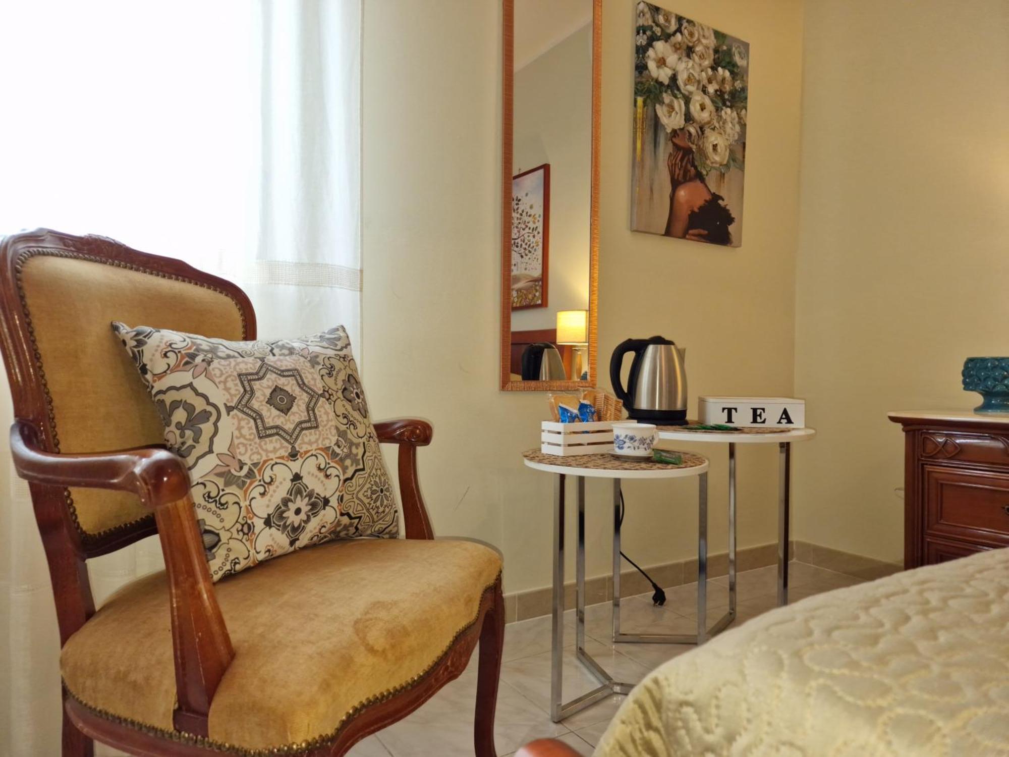 Lorenzo Guest Suite With Free Private Parking-- Cantieri Culturali Palermo Dış mekan fotoğraf