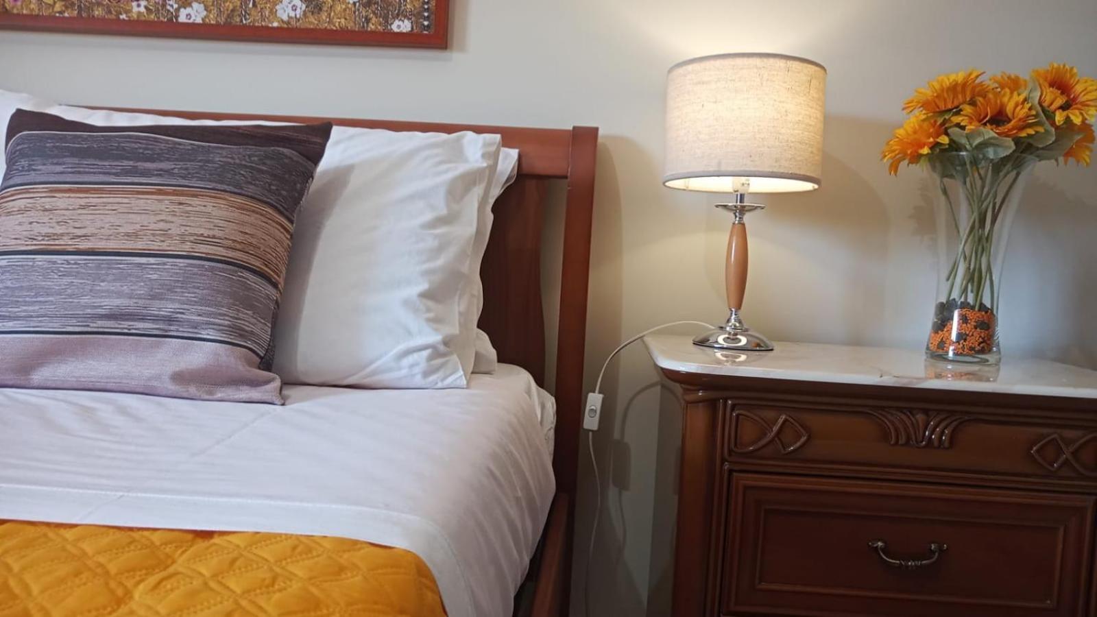Lorenzo Guest Suite With Free Private Parking-- Cantieri Culturali Palermo Dış mekan fotoğraf