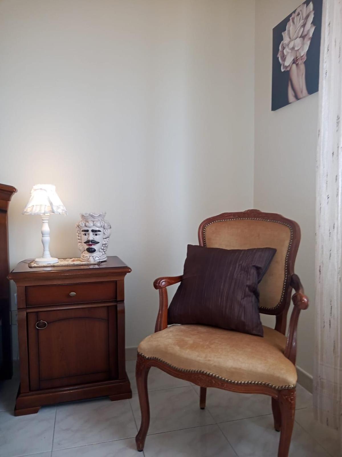 Lorenzo Guest Suite With Free Private Parking-- Cantieri Culturali Palermo Dış mekan fotoğraf