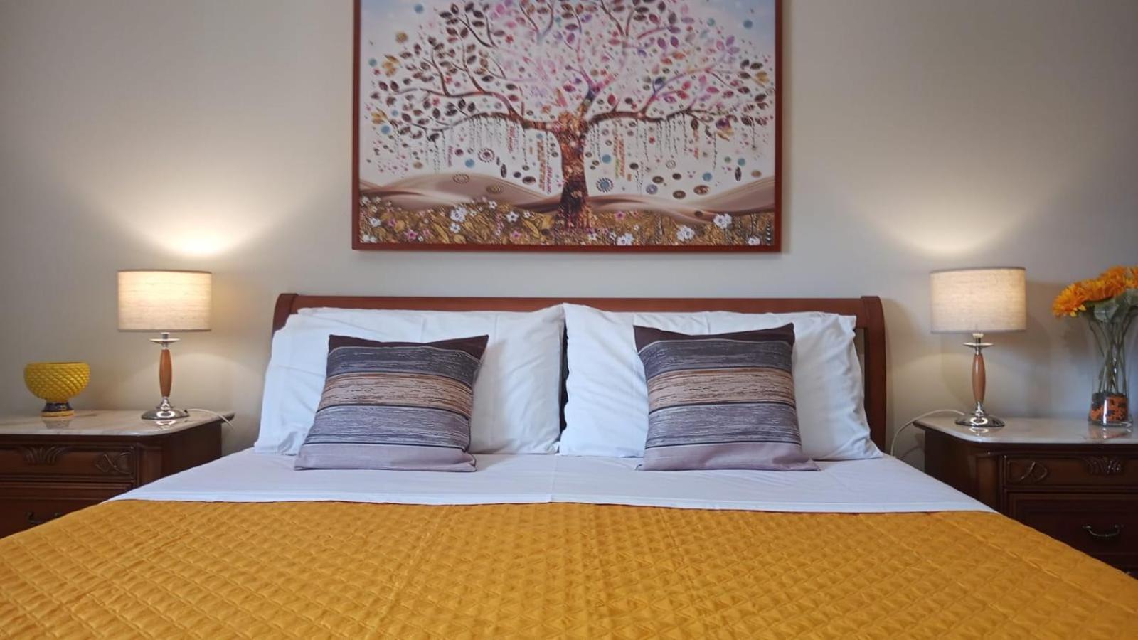 Lorenzo Guest Suite With Free Private Parking-- Cantieri Culturali Palermo Dış mekan fotoğraf